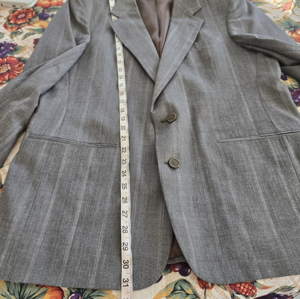 Men suit - Picture 10 of 15